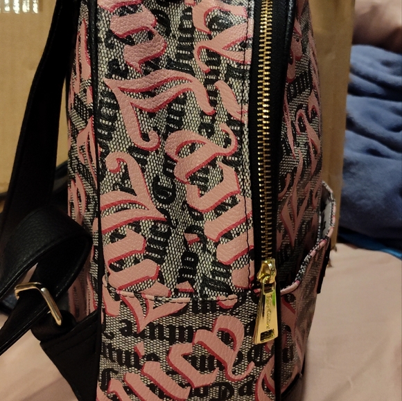Juicy Couture Backpack & Wristlet Set - Picture 11 of 16